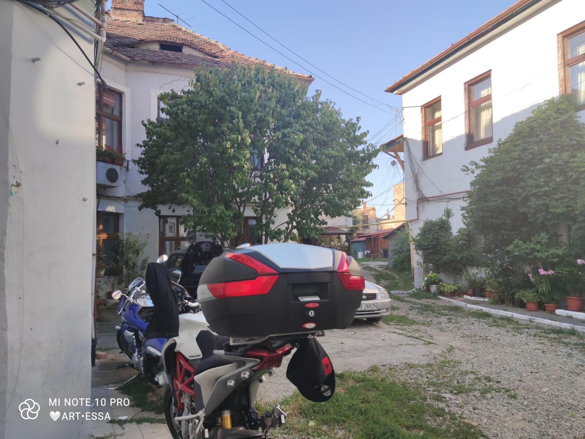 Buon Gusto,near Main Square And Liar Bridge,historical Side Of Center