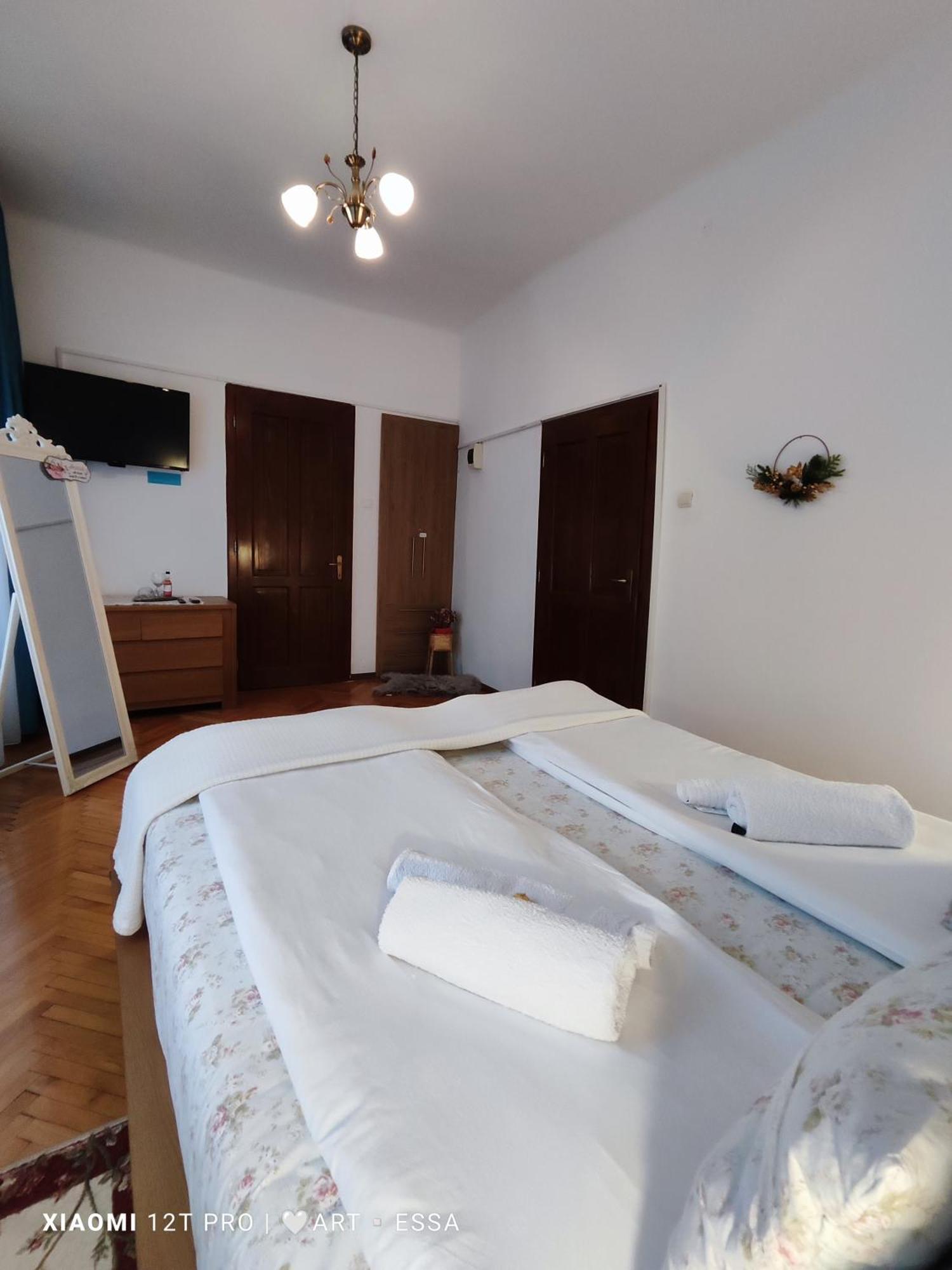 Appartamento Buon Gusto,near Main Square And Liar Bridge,historical Side Of Center